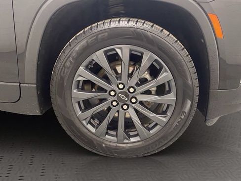 Used 2022 Chevrolet Traverse RS AWD/4WD image 37
