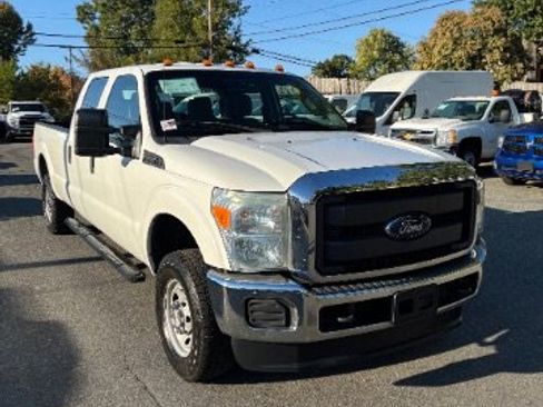 Used 2016 Ford F250 XL w/ XL Appearance Package image 2