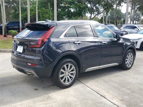Certified 2023 Cadillac XT4 Premium Luxury image 3