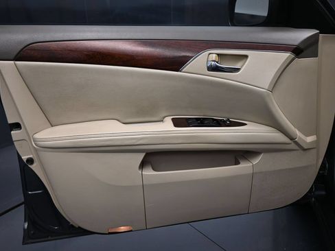 Used 2009 Toyota Avalon FWD image 10