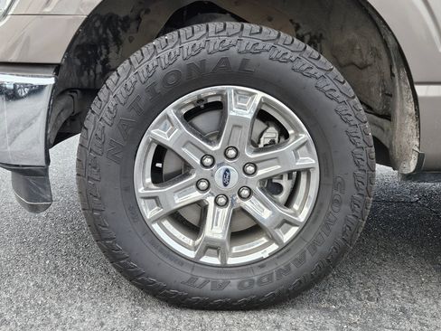 Used 2023 Ford F150 Lariat image 13