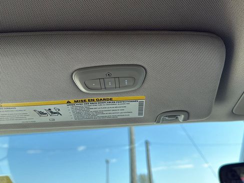 Used 2018 Chrysler Pacifica Touring Plus FWD image 30