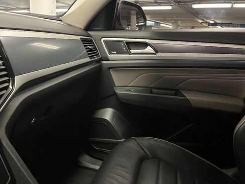 Used 2023 Volkswagen Atlas SEL Premium image 33