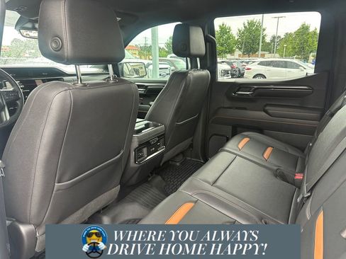 Used 2023 GMC Sierra 1500 AT4 w/ AT4 Premium Package AWD/4WD image 24