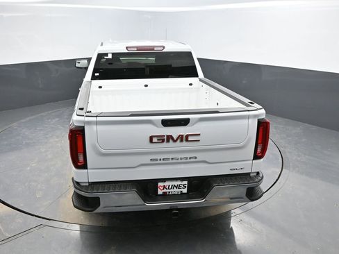 Used 2025 GMC Sierra 1500 SLT image 29