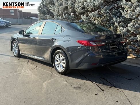 Used 2026 Toyota Camry LE image 5