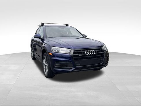 Used 2020 Audi Q5 2.0T Premium w/ Titanium Sport Package AWD/4WD image 7