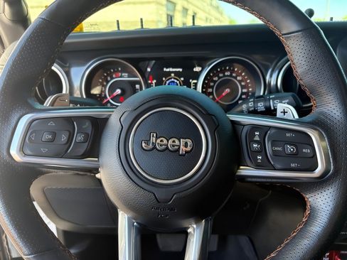 Used 2022 Jeep Wrangler Unlimited Rubicon w/ Trailer Tow Package image 27