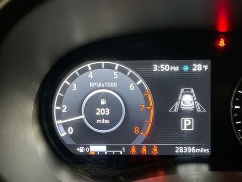 Used 2024 Nissan Kicks SV image 15