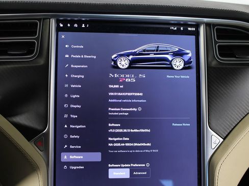 Used 2013 Tesla Model S Performance RWD image 9