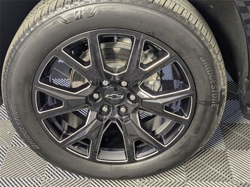 Certified 2024 Chevrolet Tahoe Premier w/ Premium Package 2 image 8