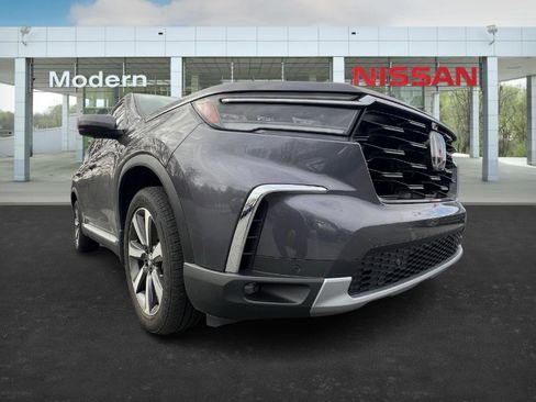 Used 2023 Honda Pilot Elite image 18