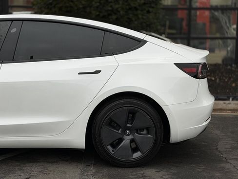 Used 2022 Tesla Model 3 Long Range image 11