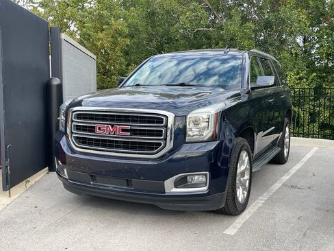Used 2020 GMC Yukon SLT w/ Open Road Package AWD/4WD image 3