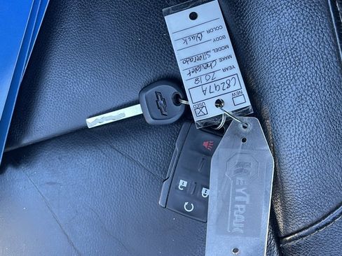 Certified 2018 Chevrolet Silverado 1500 LT w/ All Star Edition image 32