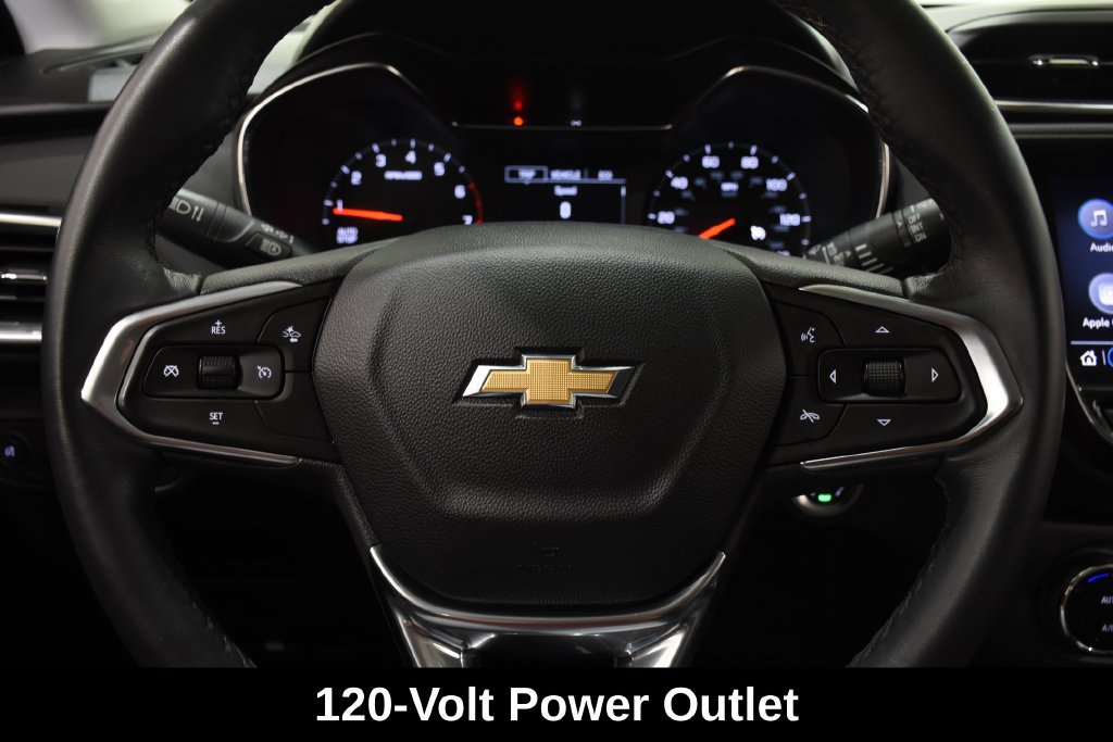 Used 2021 Chevrolet TrailBlazer LT w/ Premium Seating Package FWD image 16
