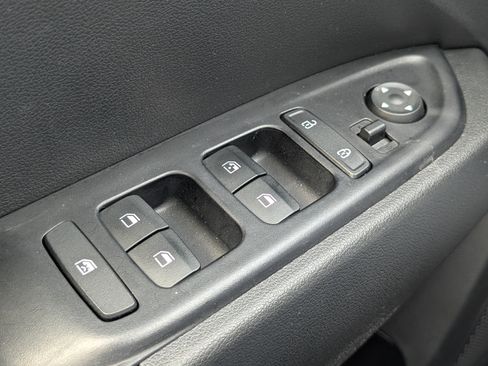 Used 2023 Hyundai Venue SEL w/ Cargo Package image 20