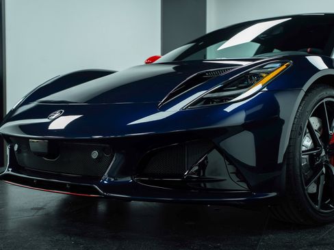 New 2026 Lotus Emira SE image 8