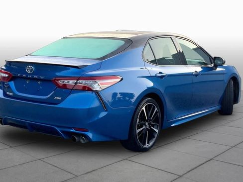 Used 2018 Toyota Camry XSE FWD image 13