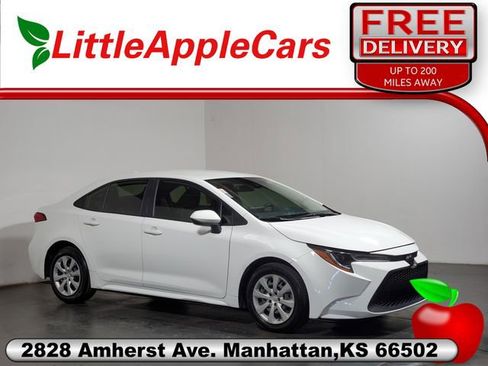 Used 2020 Toyota Corolla LE image 1