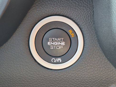 Used 2020 RAM 1500 Big Horn AWD/4WD image 19