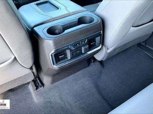 Used 2020 GMC Sierra 1500 SLT RWD image 33