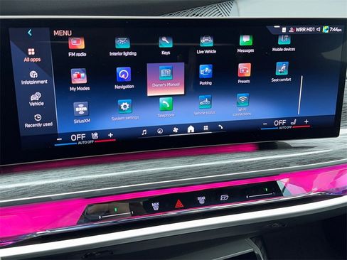 Used 2024 BMW 740i 740i M SPORT,NAV,CAM,PANO,BLIN image 25