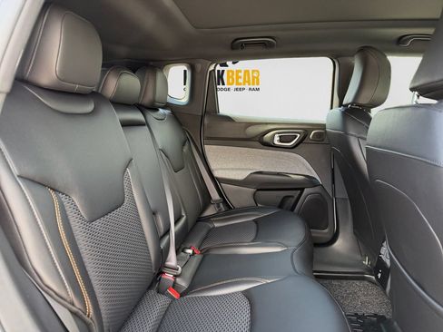 New 2026 Jeep Compass Latitude AWD/4WD image 17