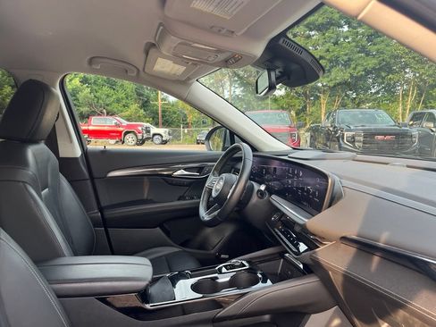 Used 2024 Buick Envision Preferred AWD/4WD image 38