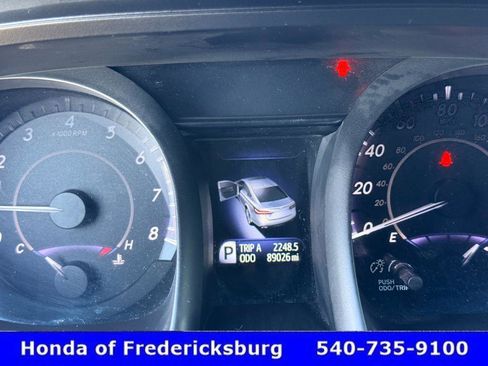 Used 2016 Toyota Avalon Limited image 30