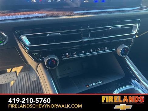 New 2026 Chevrolet Traverse RS w/ LPO, Floor Liner Package image 18