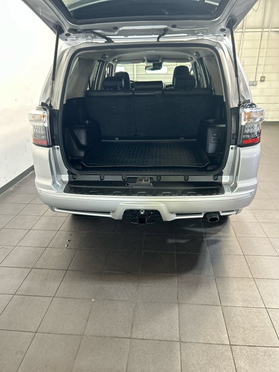 Used 2022 Toyota 4Runner TRD Sport w/ Technology Package AWD/4WD image 12