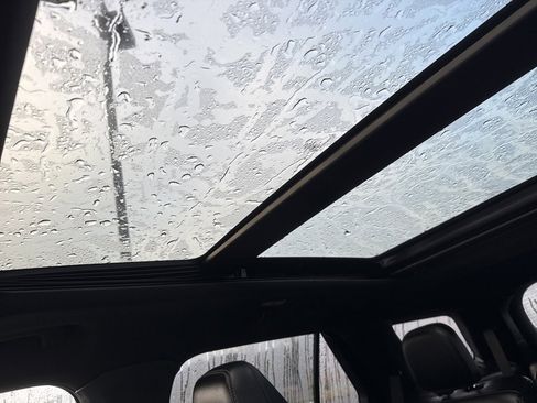 Used 2020 Ford Explorer XLT w/ Equipment Group 202A image 46