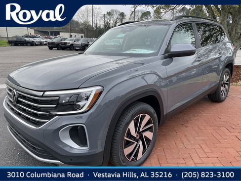 New 2026 Volkswagen Atlas SE FWD image 1