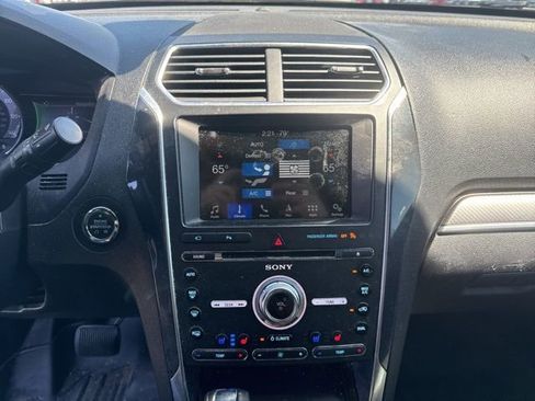 Used 2018 Ford Explorer Sport w/ Equipment Group 401A image 17