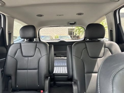 Certified 2022 Kia Telluride EX w/ EX Premium Package FWD image 10