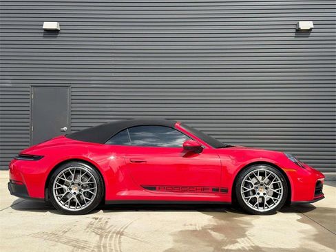 Certified 2026 Porsche 911 Carrera RWD image 9