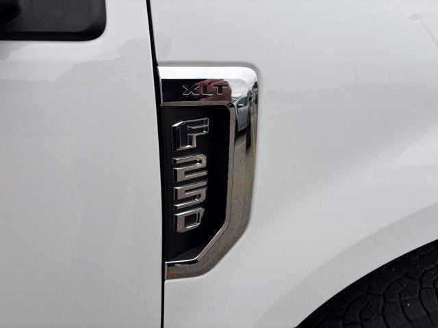Used 2020 Ford F250 XLT w/ XLT Premium Package AWD/4WD image 6