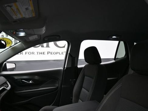Used 2023 GMC Terrain SLE w/ Driver Convenience Package FWD image 18