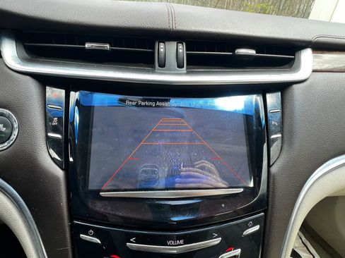 Used 2014 Cadillac XTS Luxury AWD/4WD image 22