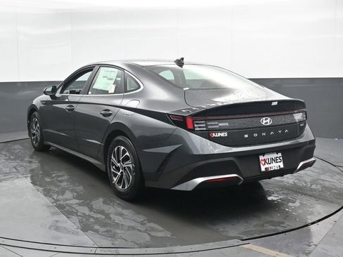 New 2026 Hyundai Sonata Blue FWD image 10
