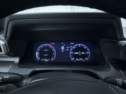 Used 2024 Toyota Tacoma TRD Off-Road image 6