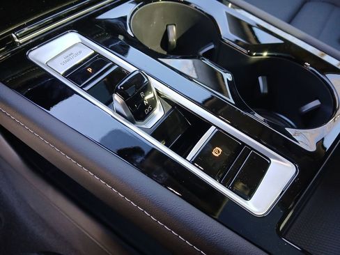 New 2026 Volkswagen Atlas SEL image 24