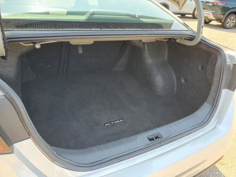 Used 2023 Nissan Altima 2.5 SR image 8