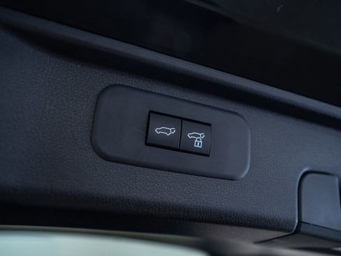 Certified 2025 Toyota Grand Highlander AWD image 46