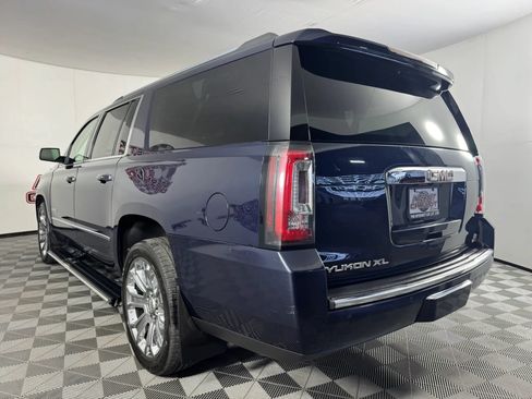 Used 2017 GMC Yukon XL Denali w/ Open Road Package AWD/4WD image 29