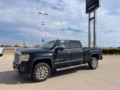 Used 2016 GMC Sierra 2500 Denali w/ Duramax Plus Package