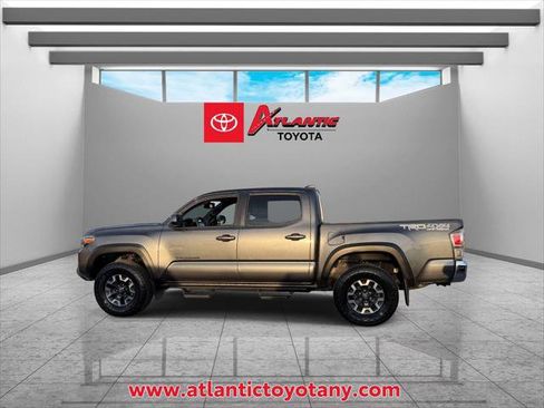 Certified 2023 Toyota Tacoma TRD Off-Road image 4