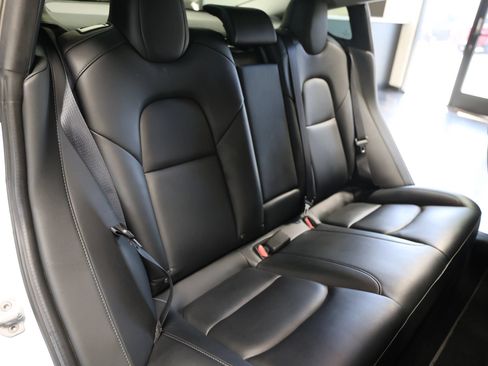 Used 2019 Tesla Model 3 Performance AWD/4WD image 38