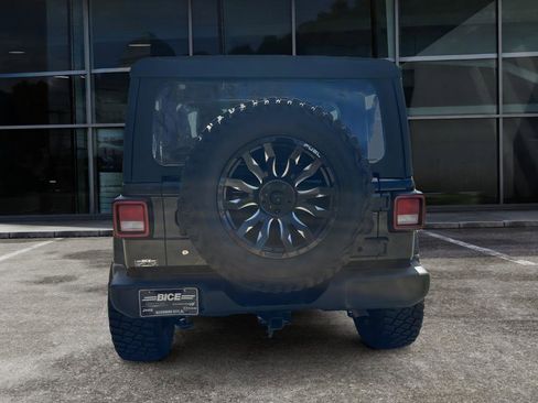 Used 2020 Jeep Wrangler Sport image 6